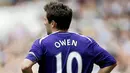 Newcastle's English striker Michael Owen is pictured during their Premier League football match against Tottenham at White Hart Lane, London, on April 19, 2009. AFP PHOTO/Glyn Kirk