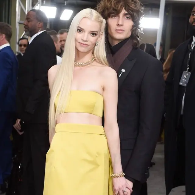 Anya Taylor-Joy dan Malcolm McRae