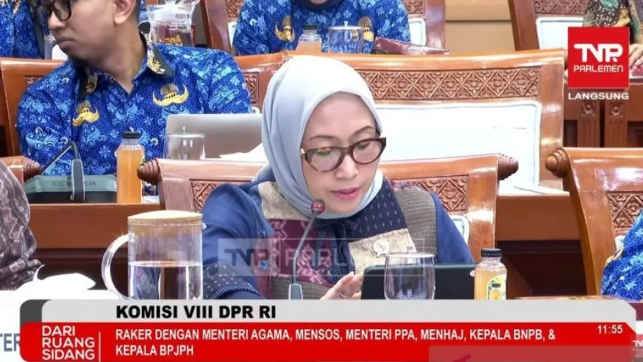 Menteri Pemberdayaan Perempuan dan Perlindungan Anak (PPPA) Arifah Fauzi dalam rapat kerja dengan Komisi VIII DPR RI di Jakarta, Rabu 17 Juni 2026.