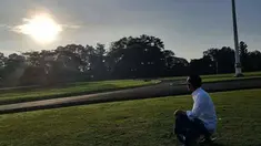 Presiden Joko Widodo atau Jokowi tak ingin melewatkan momen gerhana matahari yang melintasi sejumlah wilayah Indonesia. Fenomena alam langka itu disaksikan Jokowi di Istana Bogor.