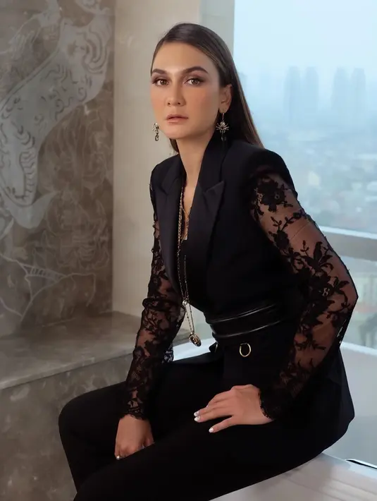 Luna Maya (Instagram/lunamaya)