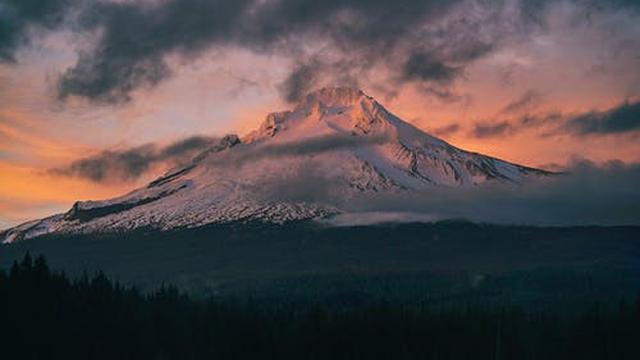 Arti Mimpi Melihat Gunung Meletus yang Bermakna Baik