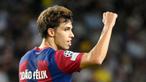 Pemain Barcelona Joao Felix, melakukan selebrasi setelah mencetak gol ke gawang Antwerp FC pada laga Liga Champions di Estadio Olimpico Lluis Companys, Barcelona, Rabu (20/9/2023). Barca menang lima gol tanpa balas. (AFP/Josep Lago)