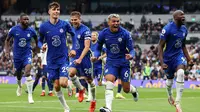 Para pemain Chelsea merayakan gol yang dicetak Thiago Silva ke gawang Tottenham pada lanjutan Liga Inggris 2021/2022, Minggu (19/9/2021). (dok. Chelsea FC)