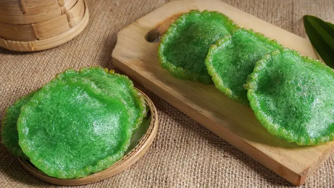 kue cucur pandan