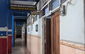 Repotnya Emak-Emak di Makassar, BBM Langka Kudu Dampingi Anak Sekolah Online