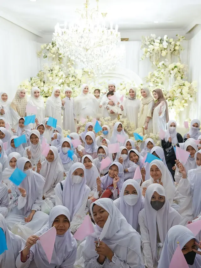 8 Momen Tasyi Athasyia Gelar Pengajian 7 Bulanan Sekaligus Gender Reveal, Meriah Banget
