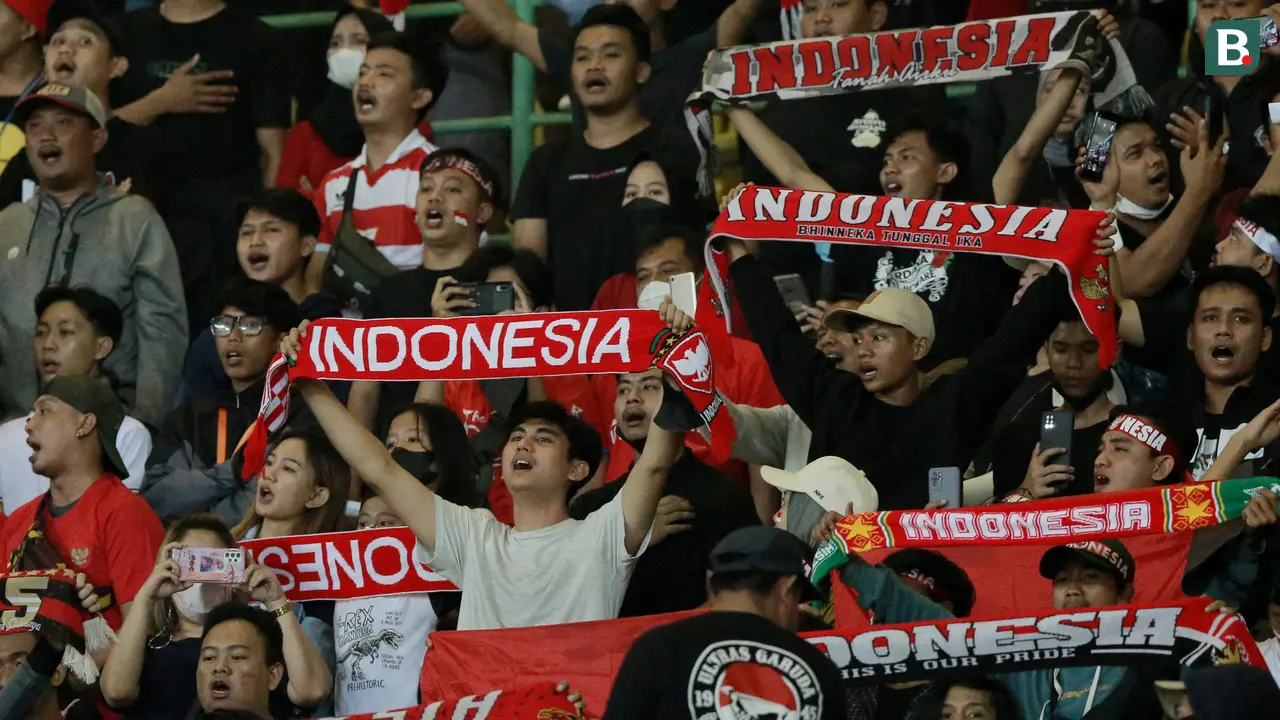 Foto: Potret Warna-Warni Suporter Indonesia di Ajang Piala AFF U-19 2022
