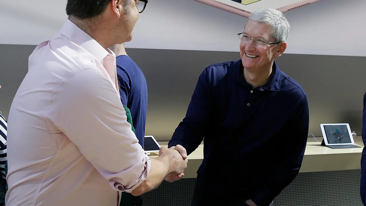 Tim Cook