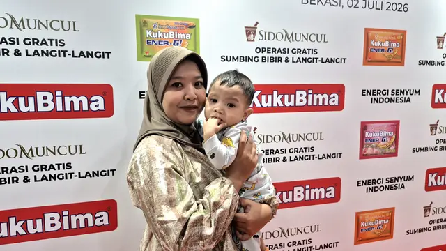 Orang Tua Pasien Operasi Sumbing Bibir dan Langit-langit