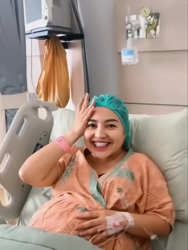 Ungkapan dukacita Melaney Ricardo untuk Mpok Alpa. (Foto: Dok. Instagram @melaney_ricardo)