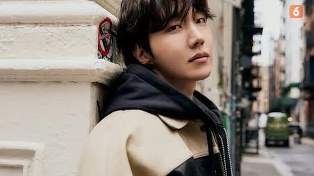 J-Hope BTS Bakal Rilis Album dan Dokumentar Spesial, Hope on the Street Vol.1
