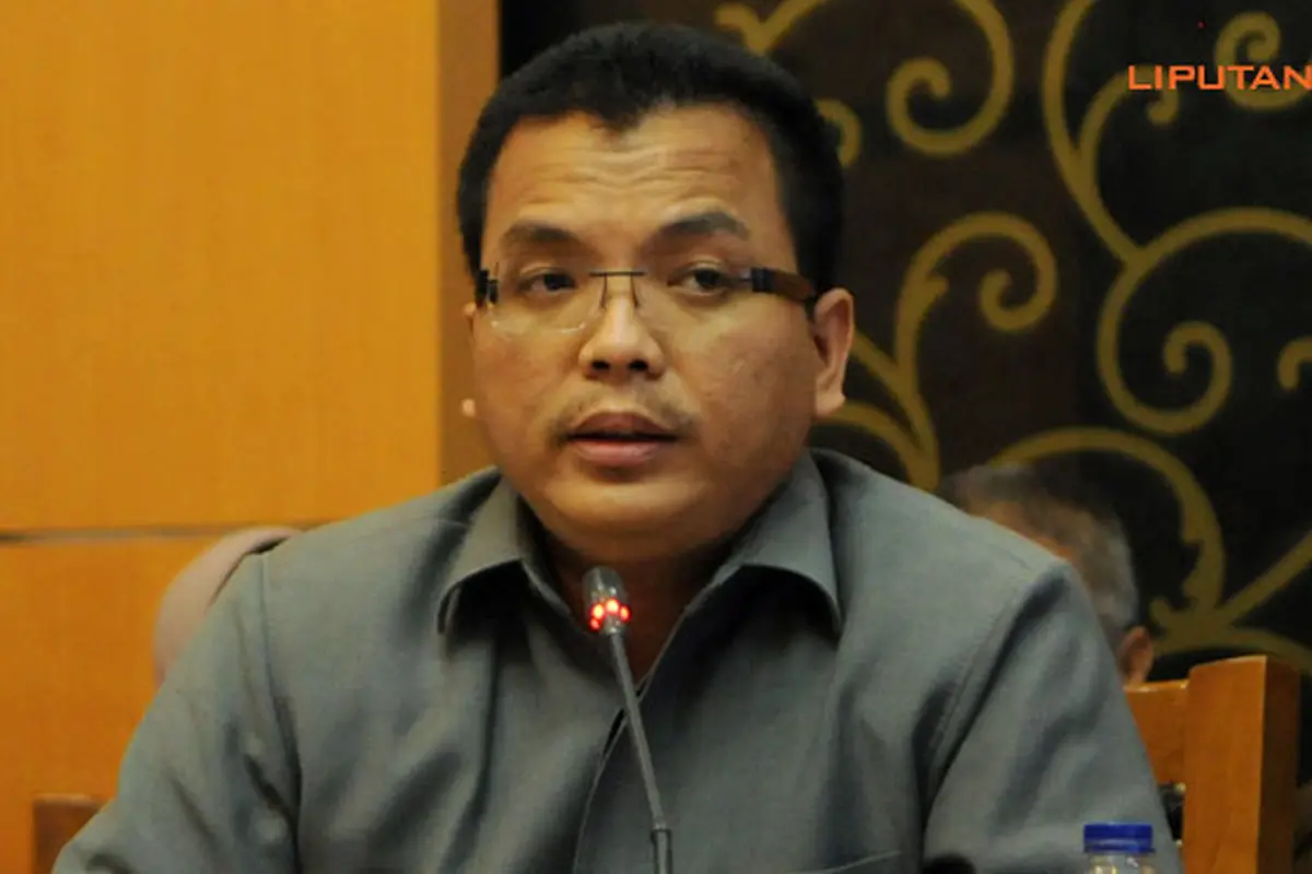 wamenkumham-denny130712b.jpg