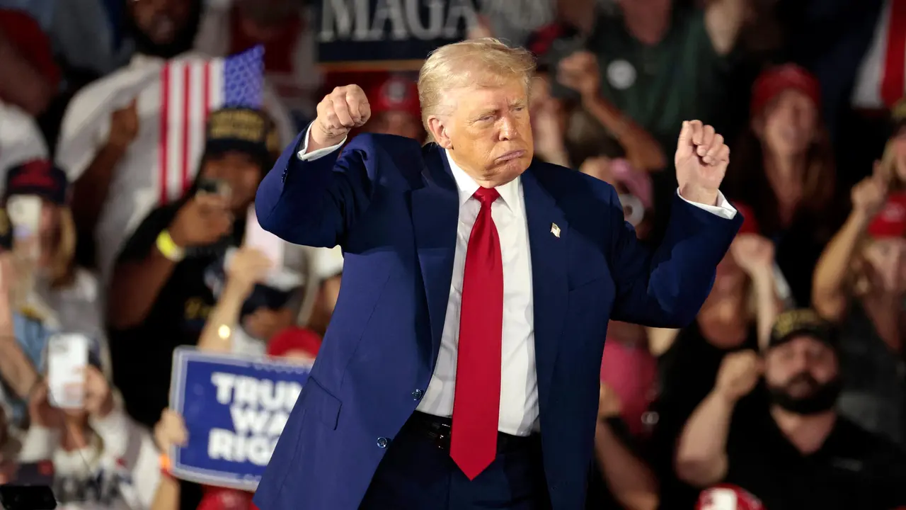 Momen Perayaan 100 Hari Masa Jabatan Kedua Donald Trump