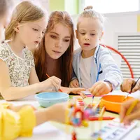 Ngabuburit bersama anak  bisa menjadi kegiatan yang mengasyikkan. (pexels.com/@yankrukov)