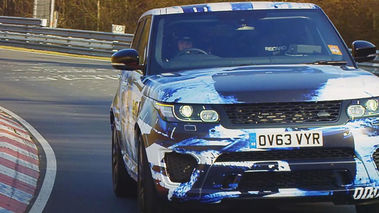 Sosok SUV Terkencang Land Rover Terkuak