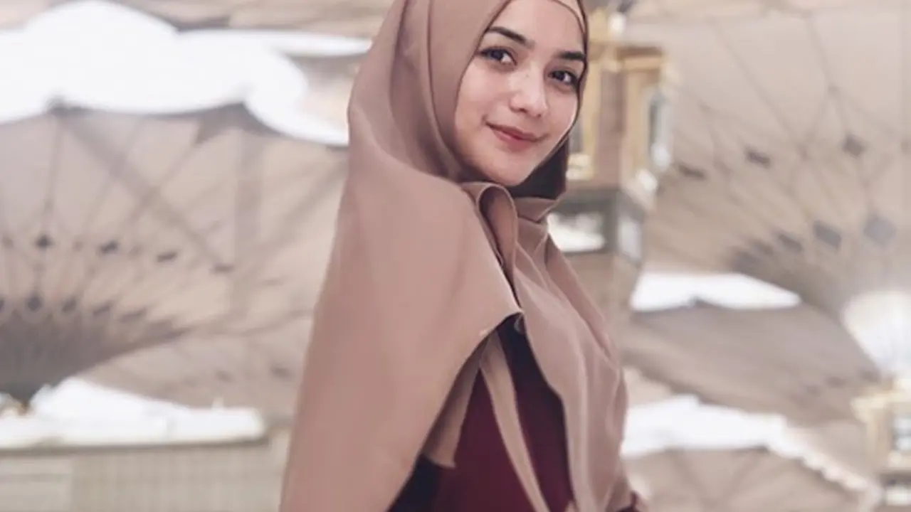 FOTO: Pesona Citra Kirana Tampil dengan Hijab Syar'i, Banjir Pujian