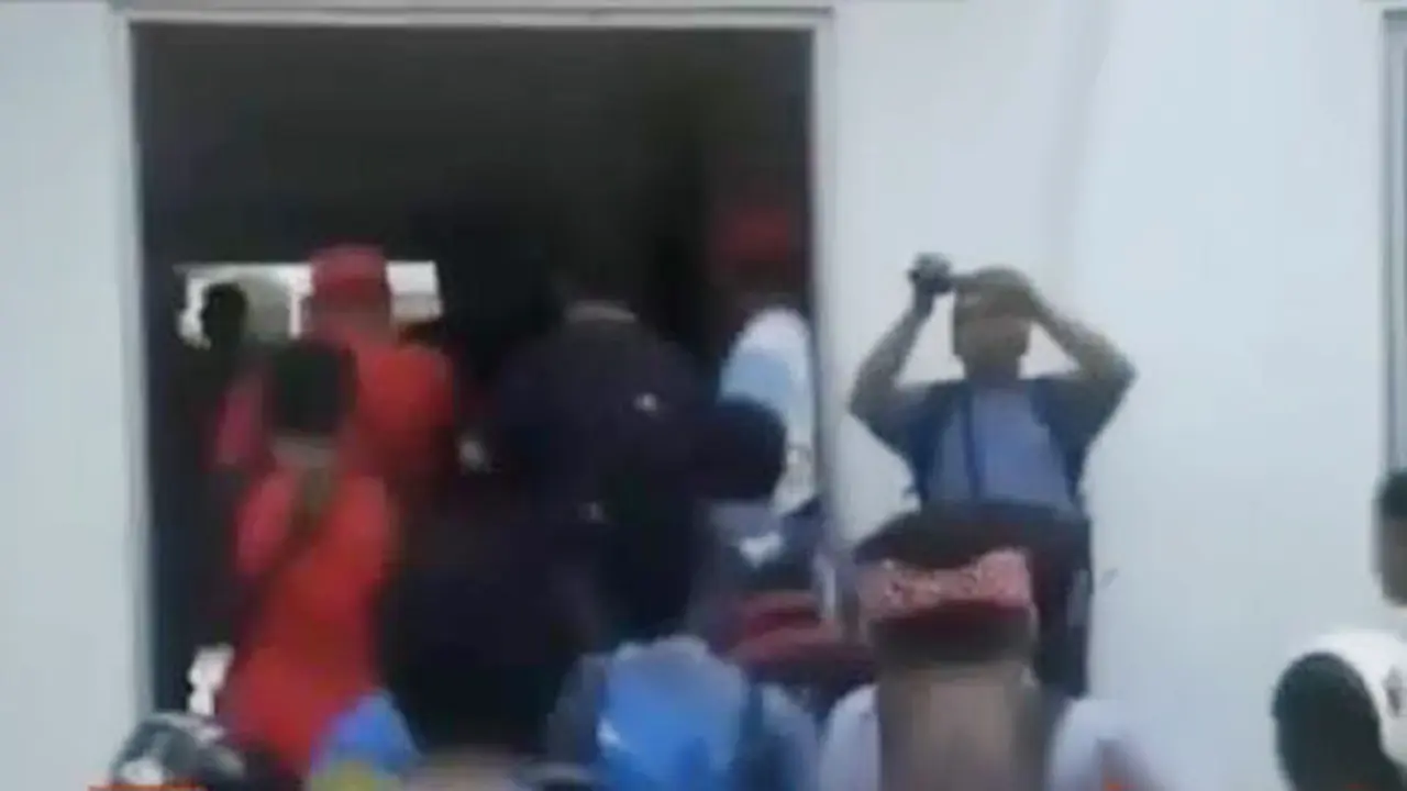 VIDEO: Pegawai Dinas Pendidikan Karawang Ancam Bunuh Wartawan