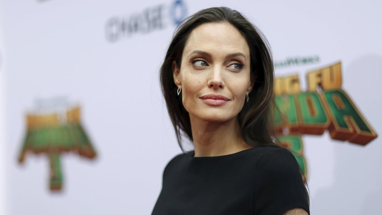 20160129-Berat Cuma 37 Kg, Angelina Jolie Diduga Mengidap Anoreksia