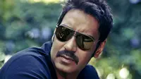 Ajay Devgn Tak Takut Filmnya Bersaing dengan Salman Khan