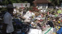 Dinkominfo Purbalingga. Sampah menggunung di TPS. Foto: (Galuh Widura/Liputan6.com)