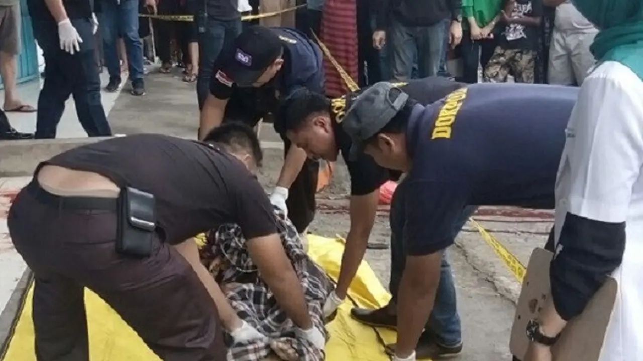 Pembunuh Bersyahadat Sebelum Tusuk Leher Adik yang Tertidur