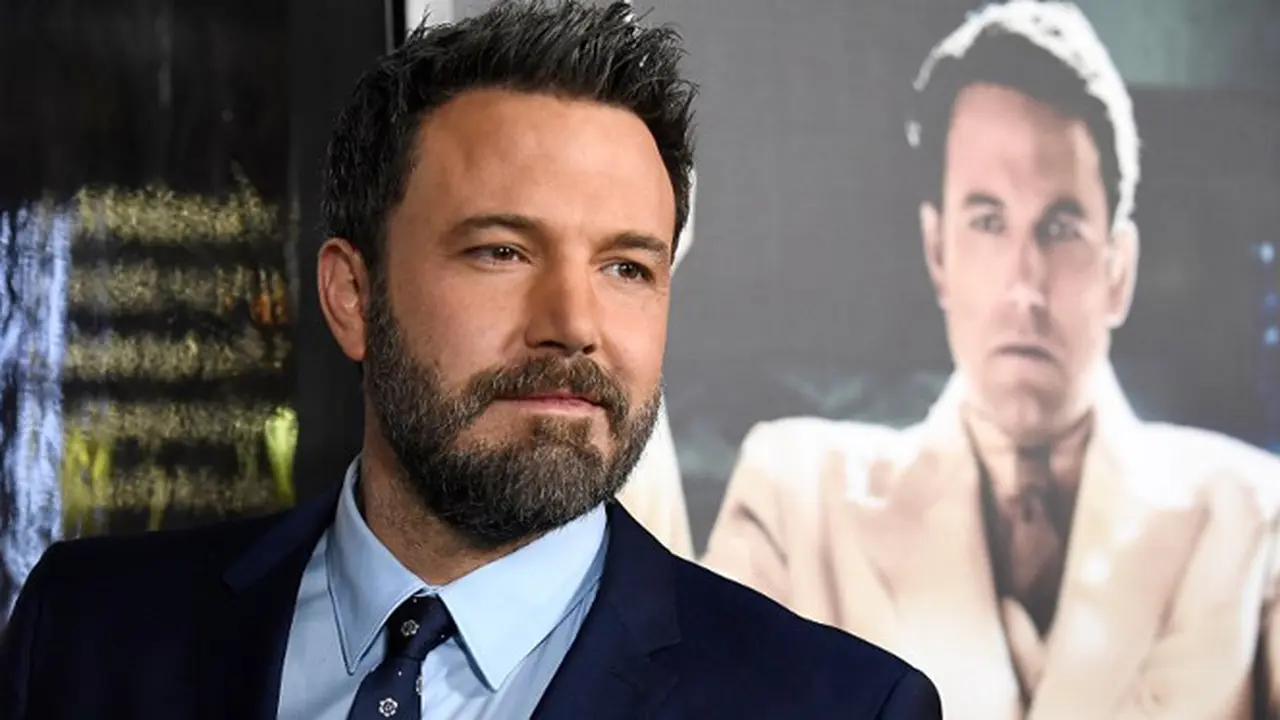 [Bintang] Remas Payudara Hilarie Burton, Ben Affleck Minta Maaf