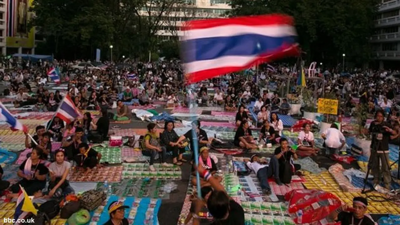 mentri-thailand-131128b.jpg