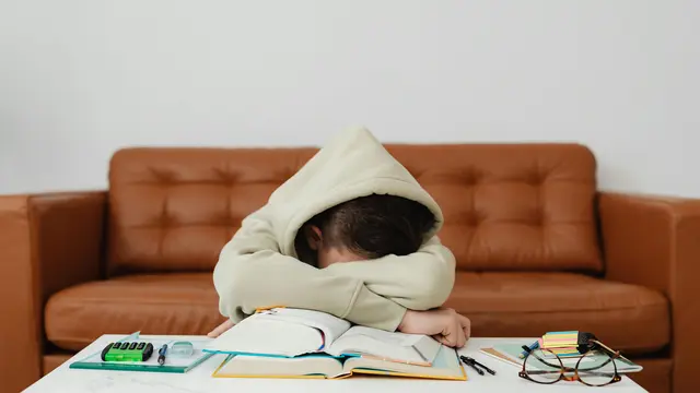 Solusi Penanganan Burnout pada Anak