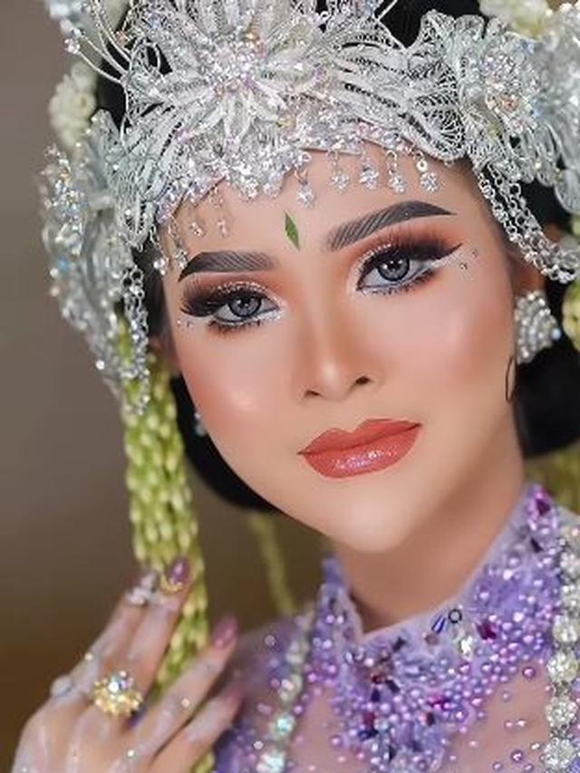 6 Potret Bella Bonita Dandan Bak Pengantin, Ramai Isu Segera Dinikahi Denny Caknan
