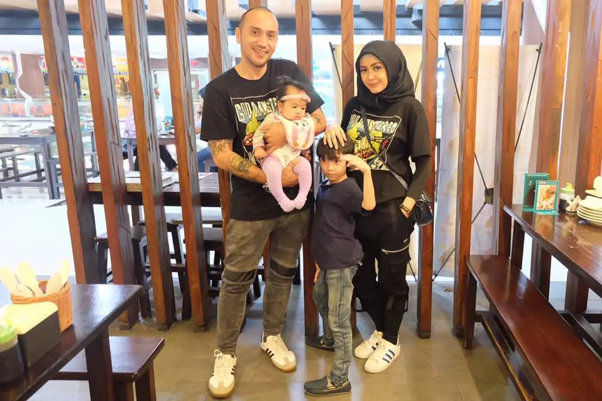 [Bintang] Richa Novisha dan Gary Iskak