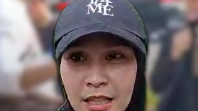 Artis Zaskia Adya Mecca Ikut Demo di Bundaran HI, Bagikan Makan Gratis & Bawa 3 Ambulans