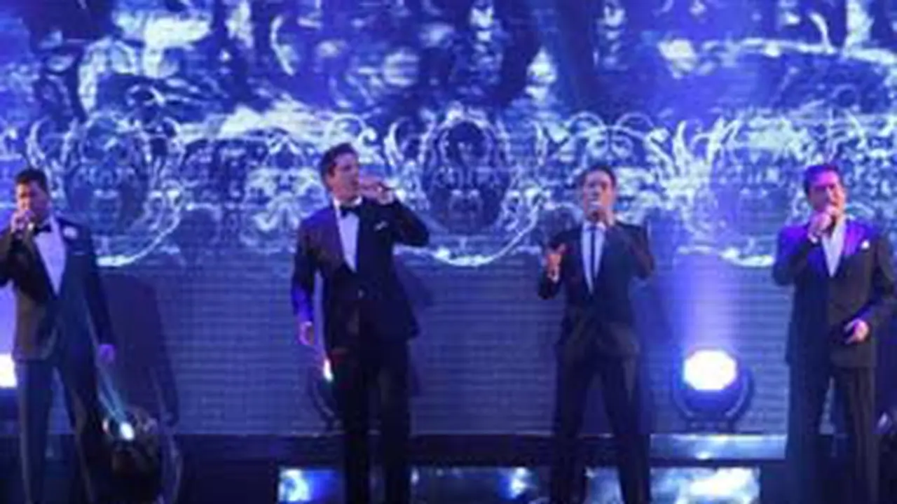 120227cil-divo1.jpg