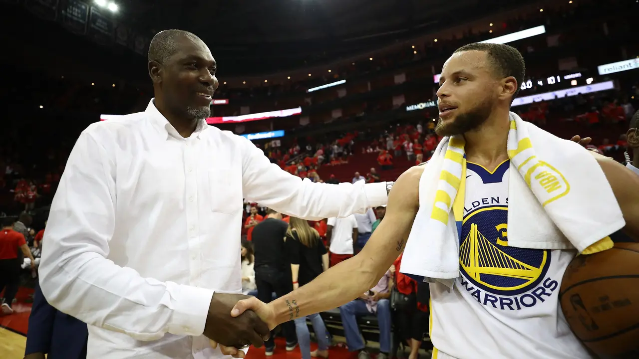 Legenda NBA, Hakeem Olajuwon dan bintang NBA, Stephen Curry