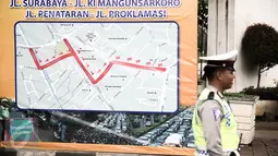 Peta saat ujicoba rekayasa lalu-lintas di Jalan Tugu Proklamasi, Jakarta, Senin (23/5/2016). Rekayasa dilakukan mengingat banyak pelanggaran lawan arus di lokasi karena imbas kemacetan di Jl Diponegoro arah RSCM. (Liputan6.com/Faizal Fanani)