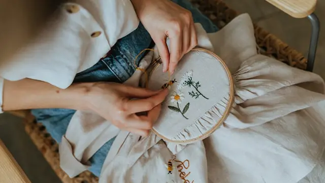 Bordir sebagai Terapi Kreatif, Menemukan Ketenangan Lewat Setiap Jahitan