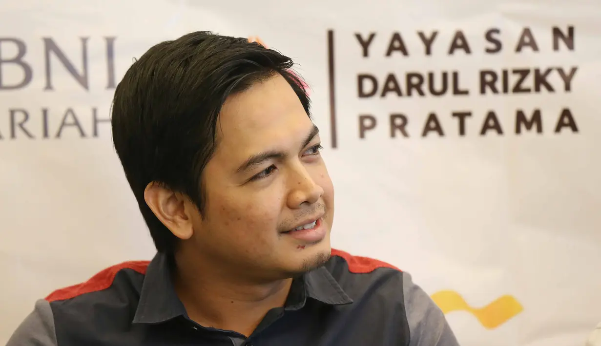 Sebelumnya, ia mengaku bahwa kedua keluarganya sudah membicarakan terkait rencana pernikahannya. Saat ditemui di acara galang dana untuk Rohignya, ia sedikit berbagai awal pertemuannya. Ia mengaku dikenalkan oleh temannya.  (Nurwahyunan/Bintang.com)