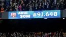 <p>Dalam laga Liga Champions Putri itu, tercatat sebanyak 91.648 penonton memadati Stadion Camp Nou. (AFP/Lluis Gene)</p>