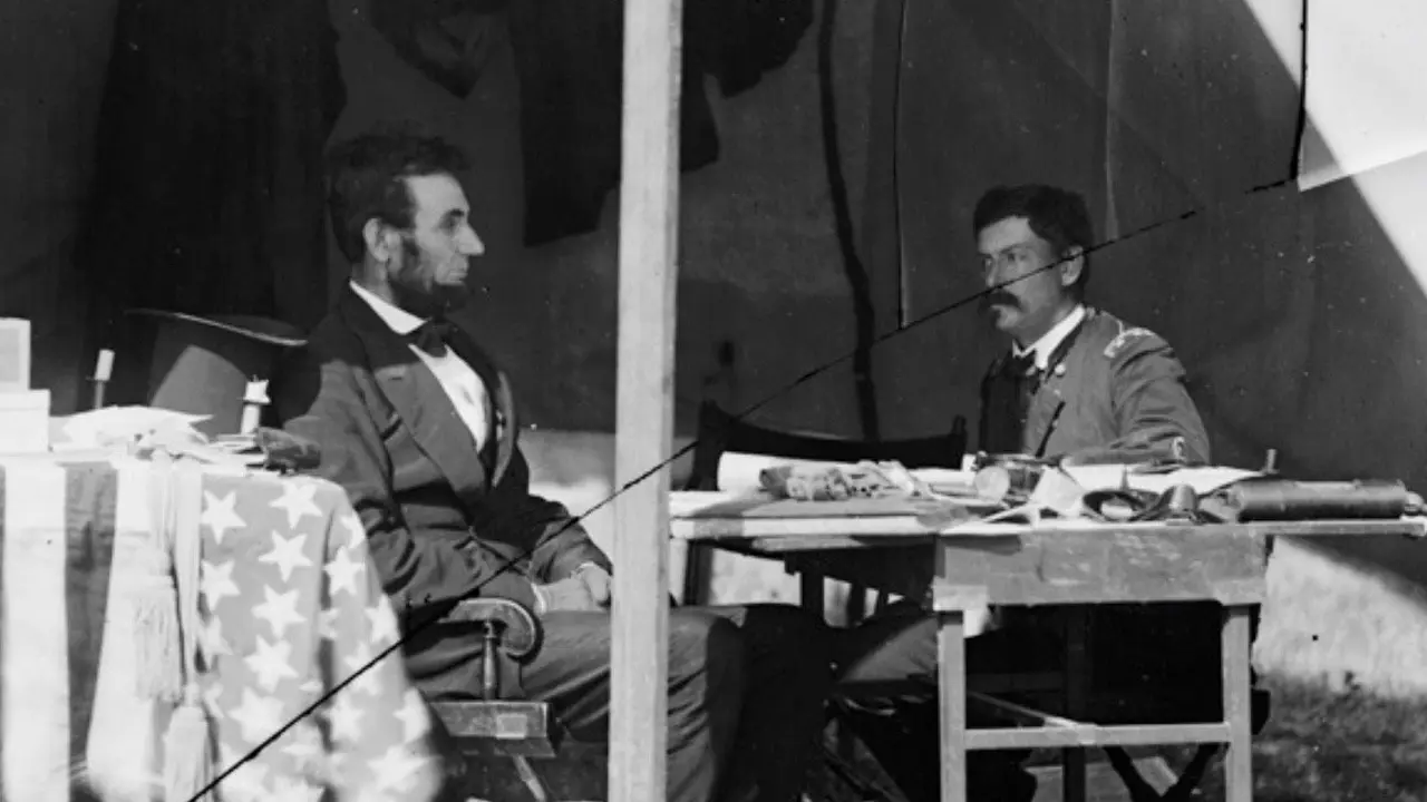 Presiden Lincoln Bertemu Jendral McClellan