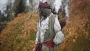 Sebuah orang-orangan sawah ditampilkan dalam Festival Orang-orangan Sawah tahunan jelang perayaan Halloween di Langley, British Columbia, Kanada (19/10/2020). (Xinhua/Liang Sen)