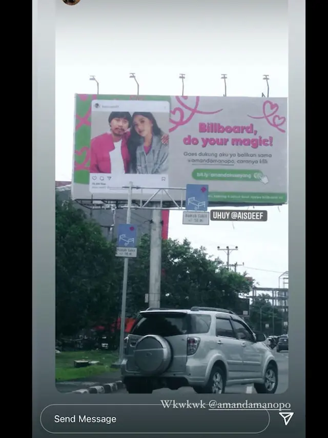 Baliho Amanda Manopo dan Seorang Pria
