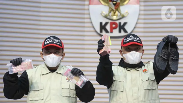 OTT Bupati Tulungagung, KPK Sita Uang Tunai Rp 335,4 juta dan Beberapa Pasang Sepatu