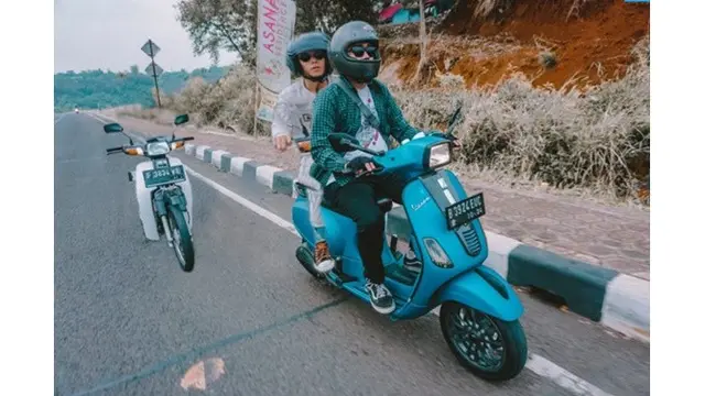 Pria Ini Minta Diedit Fotonya Agar Ada yang Dibonceng, 6 Hasilnya Bikin Tepuk Jidat