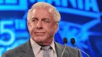 Legenda WWE, Ric Flair, menjagokan Leicester City tampil sebagai juara Premier League musim ini. (BBC)