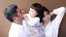 Melihat jawaban anaknya itu, Gading pun langsung berusaha menenangkan anaknya dengan mengatakan untuk tetap bersamanya. (Nurwahyunan/Bintang.com)