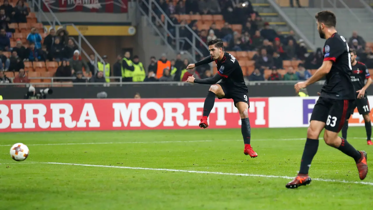 AC Milan Lumat Austria Vienna