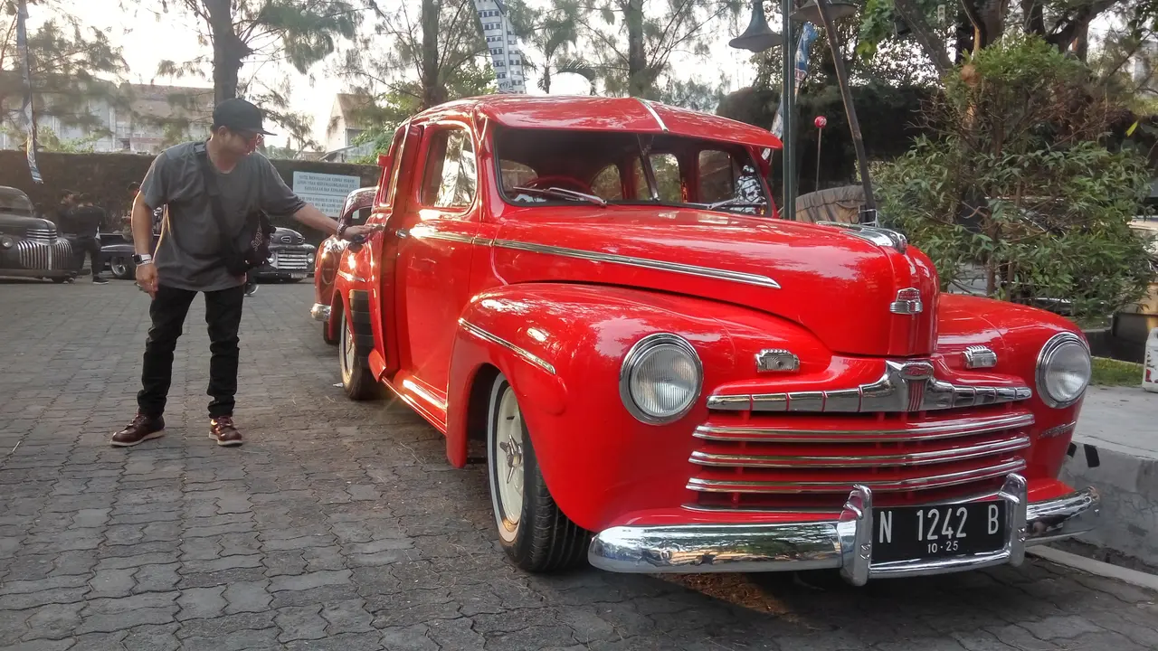 Ford 1946