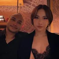 Bunga Citra Lestari  saat Dinner Merayakan Wedding Anniversary ke-2 Bersama Suami. [@itsmebcl]