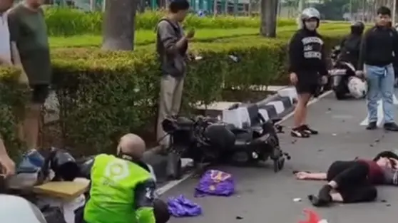 Pelajar Bawa Moge Tabrak Ojol di Depan Plasa Senayan, 3 Luka-Luka