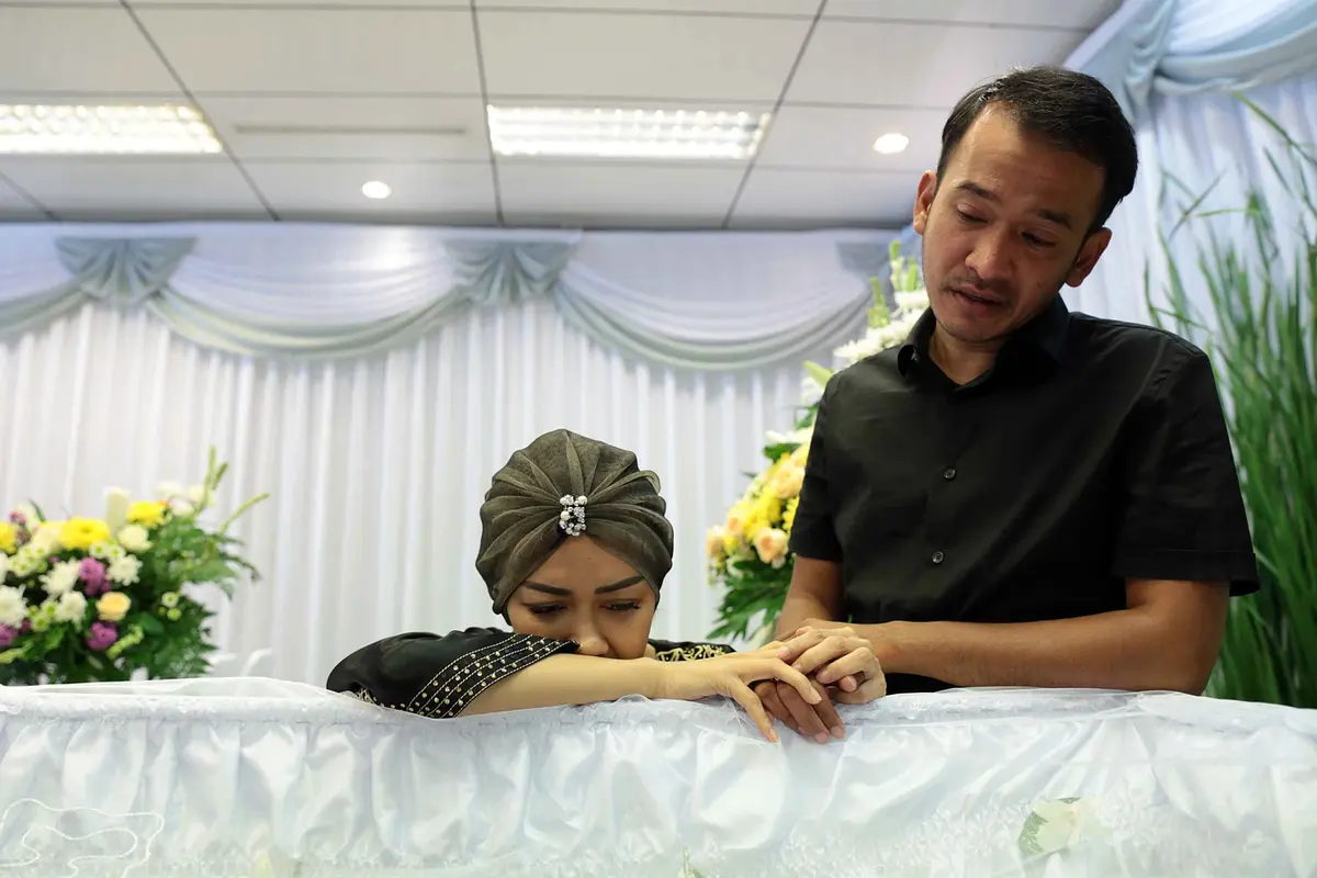 [Bintang] Ruben Onsu dan Julia Perez
